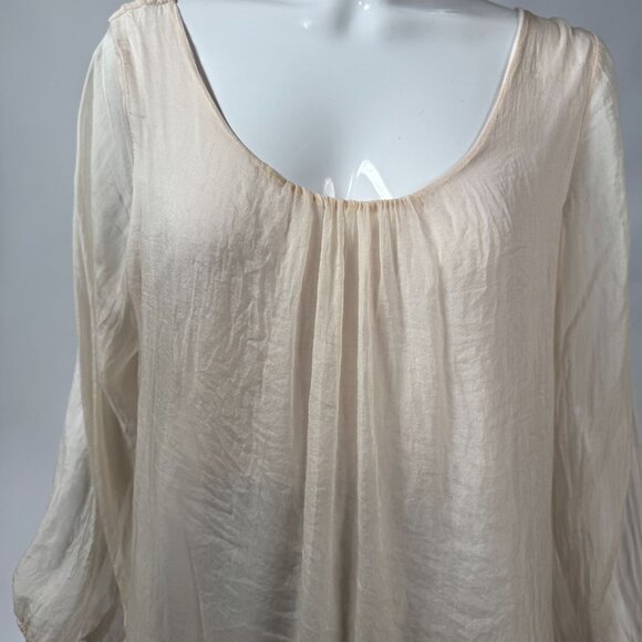 Sheer Beige Blouse With Embroidered Hem & 3/4 Sleeves By Prontomoda Giusy - Picture 10 of 16